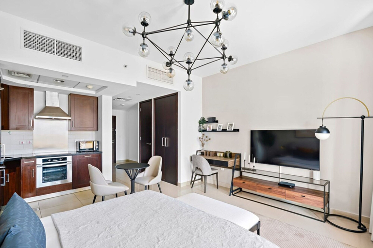 Room 4, Silkhaus Near Burj Khalifa Prime Studio Downtown, Dubai