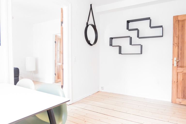 Room 2, Spacious and Cool 1-bed in Gadekvarteret, Århus