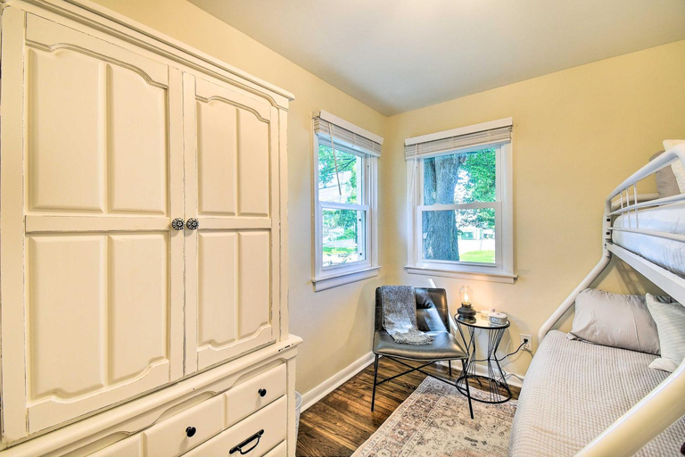 Bedroom 2, Charming Hampton Home w/ Yard: 2 Mi to Beach!, Hampton