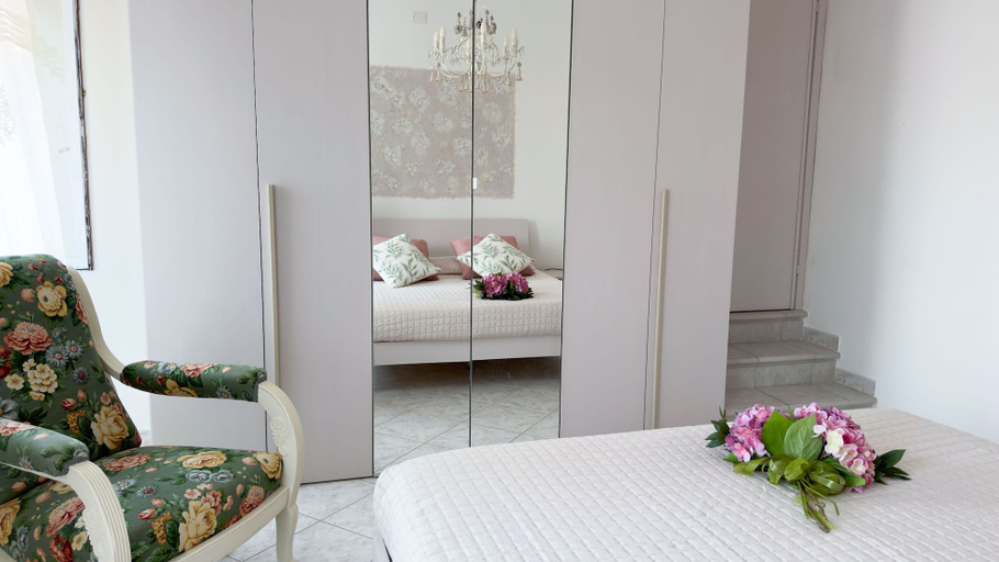 Room 3, Casa Delabre - MS 3 NT by Ca-sa Check, Venezia
