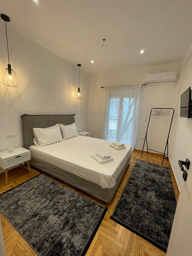 Bedroom 2, The Black Pearl - At095, Attica