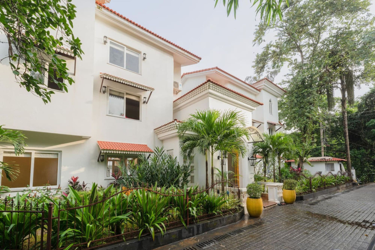Room 3, Casa Del Leon by Hireavilla -3br w Pool in Assagao, North Goa