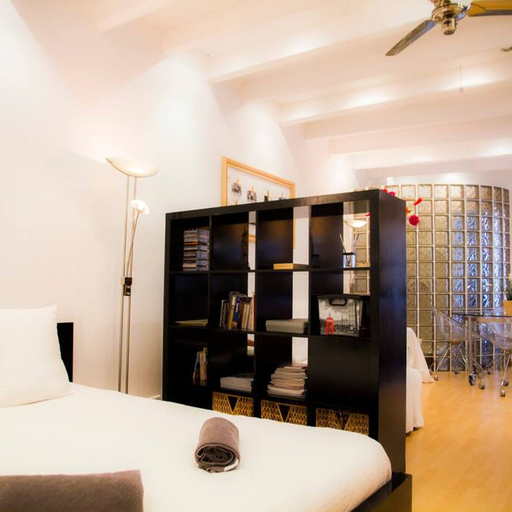 Room 5, Super Studio IN THE Heart OF Trendy Gracia By Myrentalhost, Barcelona