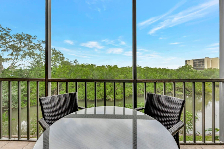 Room 3, Cove Cay 2bd - 5 Star Amenities on the Golf Course, Pinellas