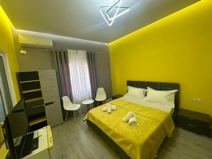 Others 4, Algen Room's, Beratit
