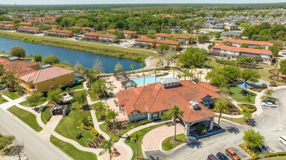 Room 3, 4 Bedrooms Close to Disney, Osceola