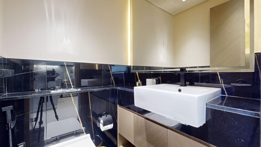 Room 3, Business Bay - Binghatti Canal 1403, Dubai