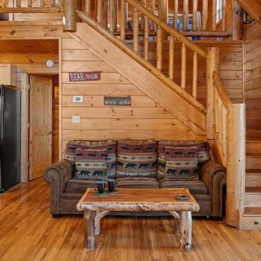 Room 2, Spectacular Secluded Fire Pit Arcade Jacuzzi, Sevier