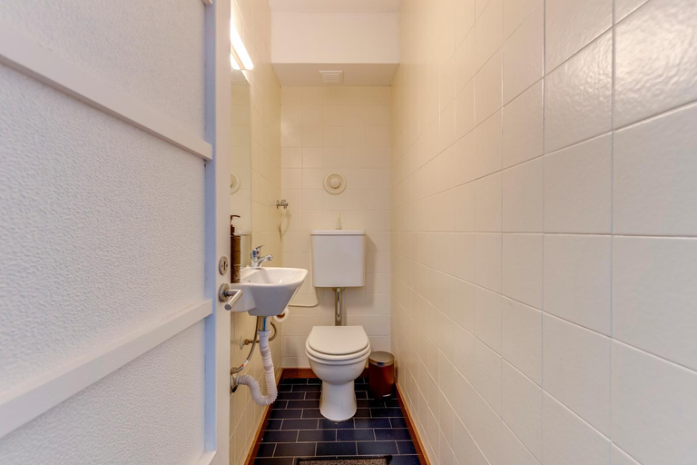 Bathroom, Quiet Point Hostel, Porto