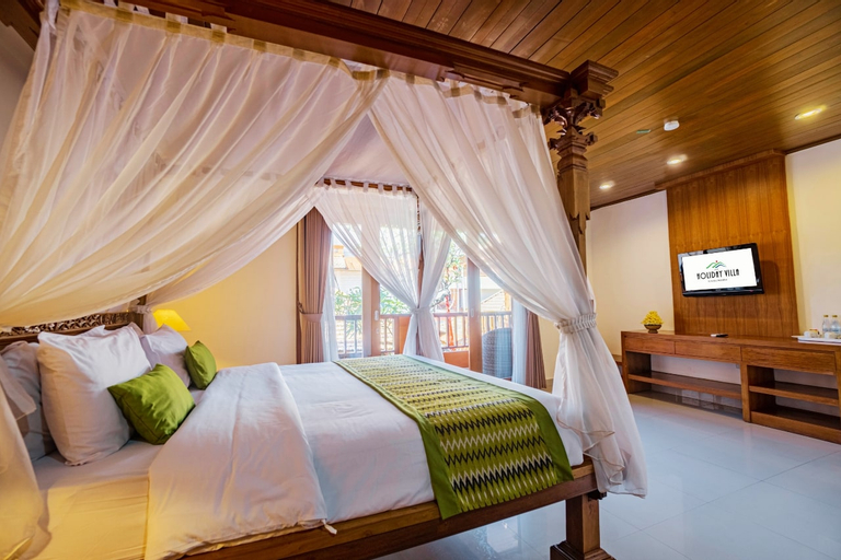Wina Holiday Villa Kuta - Tap to explore photos
