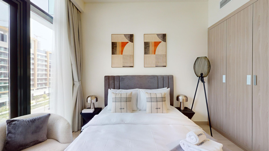Room 5, Al Meydan - Azizi Riviera 46 - 407, Dubai