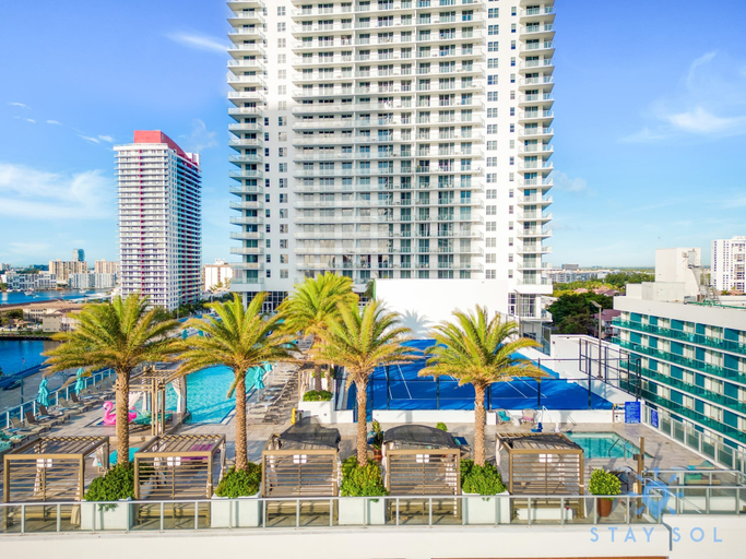 Room 5, Amazing Pools Luxury 2Br Front Ocean Bay View, Broward
