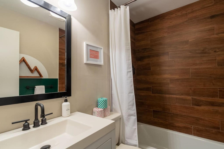 Bathroom 4, Poconos Retreat A Vintage Gem, Monroe