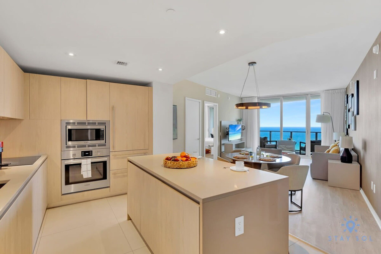 Others 5, Ocean View Balcony Beachfront Resort Amazing Pools, Broward