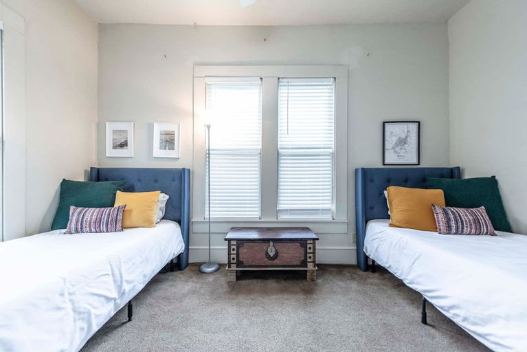 Room 3, New Gathering Place on Columbus, McLennan