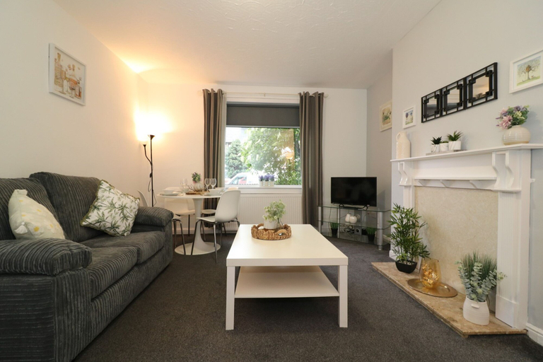 Room 5, Glen Lee - Bellshill, North Lanarkshire