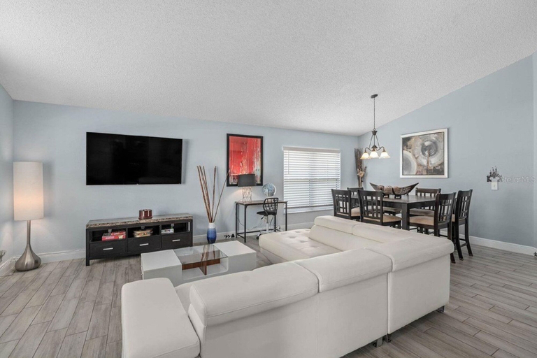 Room 1, Private Pool Close to Disney Lg HmSlps 8 villa, Osceola