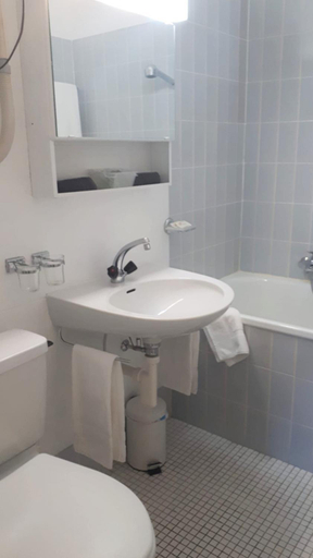 Bathroom 3, Hostellerie d'Orzival, Sierre