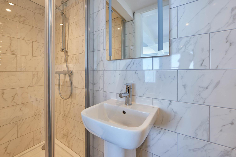 Bathroom 3, Host & Stay - Pier View Penthouse, North Yorkshire