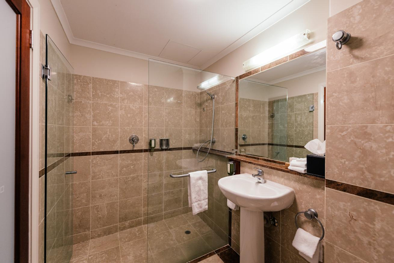 Bathroom 5