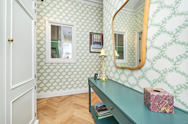 Others 5, Charming 1 Bedroom 1 Bathroom Notting Hill, London
