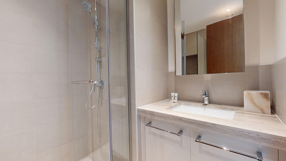 Room 4, Downtown - Blvd Heights T2 1802, Dubai