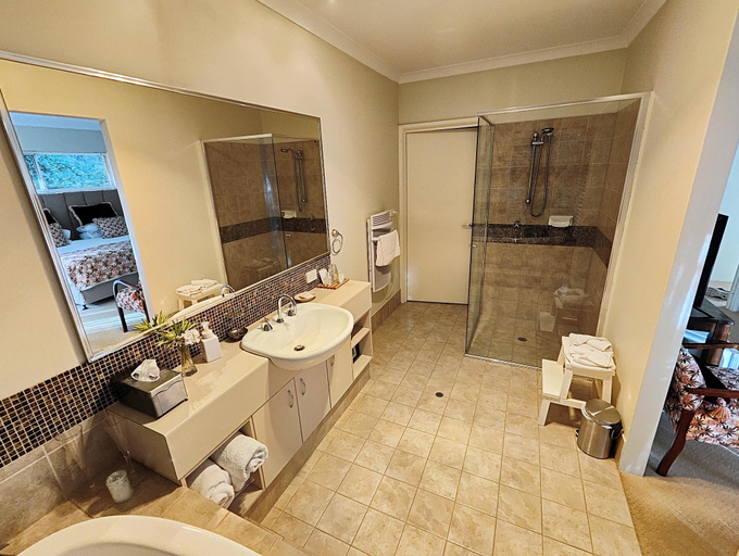 Bathroom 5
