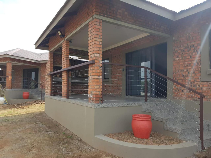 Others 4, Goedehoop Game Farm, Lejweleputswa