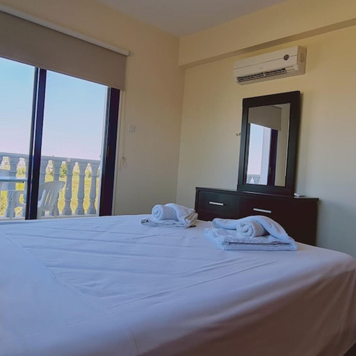 Room 5, 20 ATR -trinity 1 Apartment