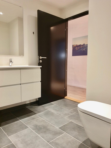 Others 3, Fantastic Apartment w French Balcony, Århus