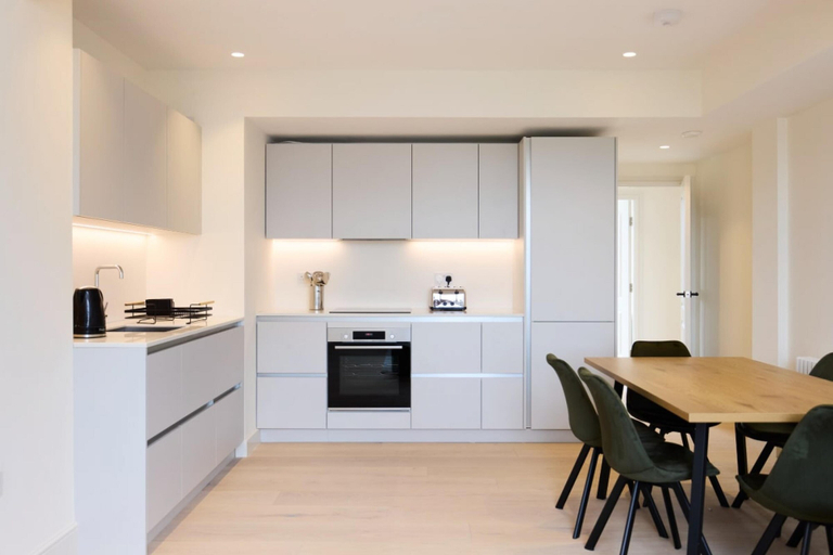 Others 5, The East London Mile Hideout - Trendy 3bdr Flat With Balcony, London