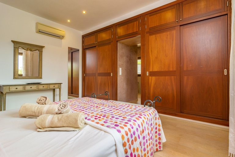 Room 5, S Albarcoquer in Felanitx, Baleares