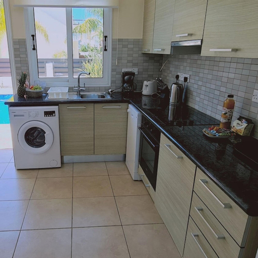 Room 4, 51 PER - Sunny Bay Villa