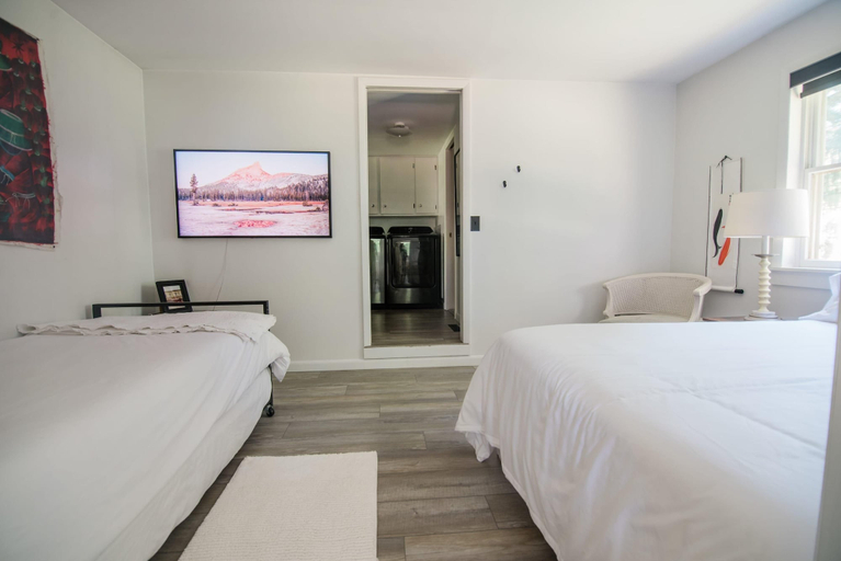 Bedroom 3, The Flat a Wanderlust Abodes Property, Antrim