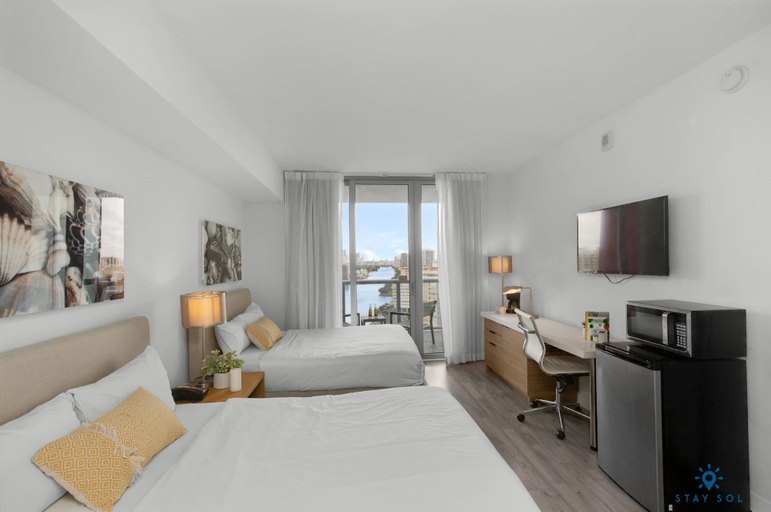 Room 5, Spectacular Studio Amazing Amenities, Broward