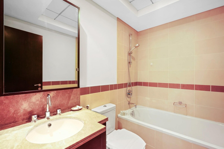 Room 2, Silkhaus Near Burj Khalifa Prime Studio Downtown, Dubai