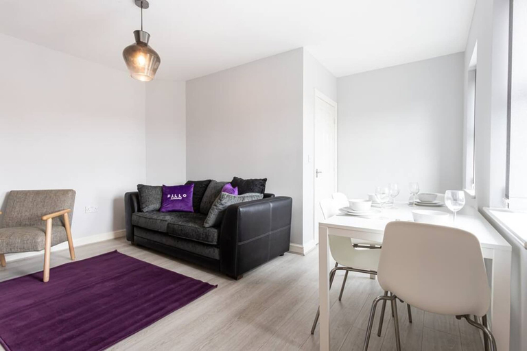 Others 4, Lovely One-bedroom Serviced Apartment in Eccles, Salford