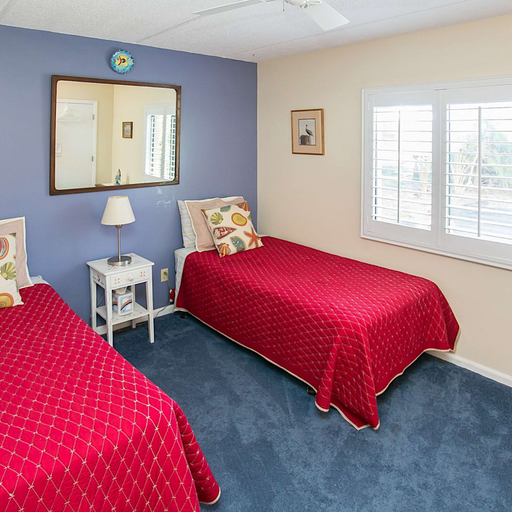 Room 5, Sea Haven 221 Oceanfront Pool Comfort, Saint Johns