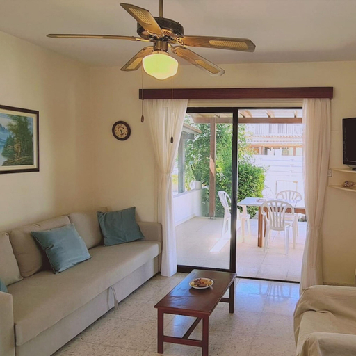 Room 2, 52 MEN - Sea Gem Apartment, Larnaca