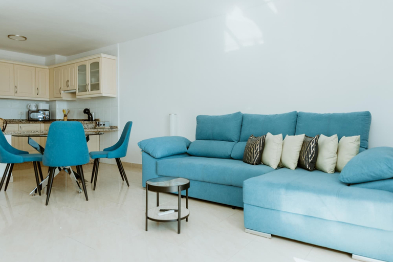 Others 5, Seaview Splendor 2 Bedroom Modern Comfort, Santa Cruz de Tenerife