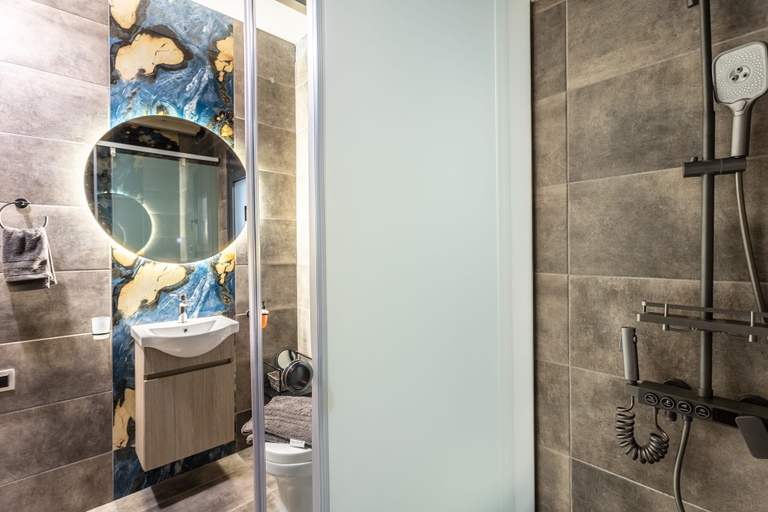 Room 2, Ventiri Lofts - Kalamata Luxury Penthouses, Peloponnese