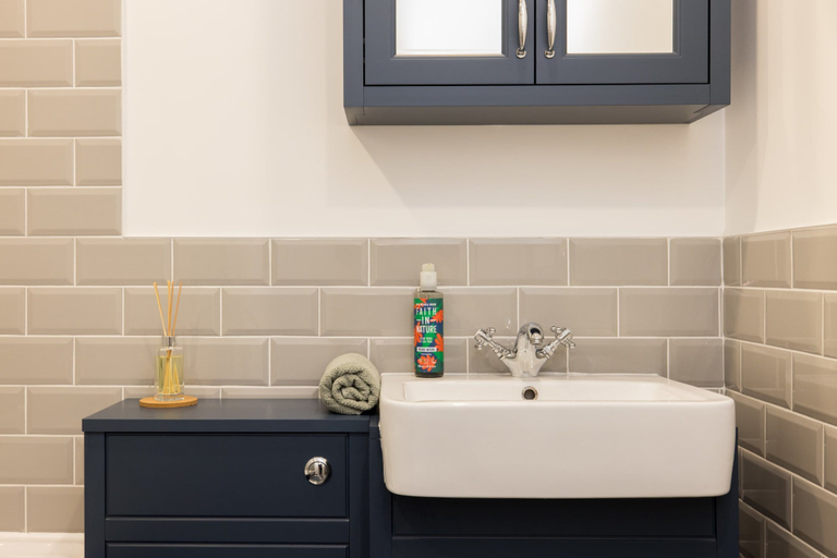 Bathroom 4, Charming Primrose Hill Rooftop Duplex, London