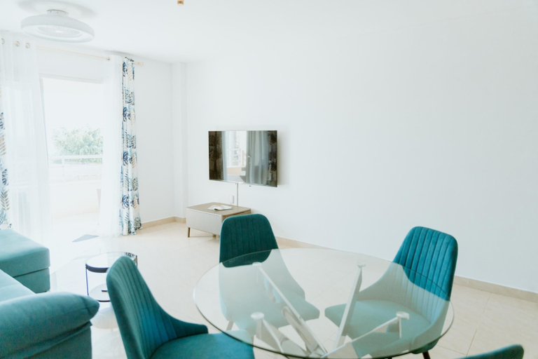 Others 4, Seaview Splendor 2 Bedroom Modern Comfort, Santa Cruz de Tenerife