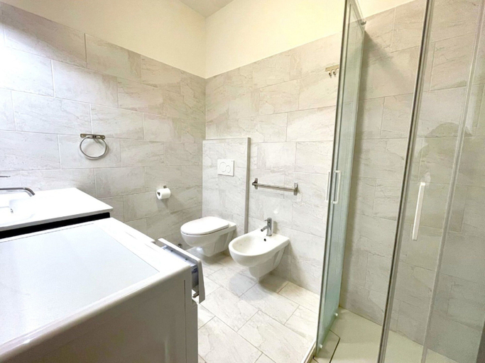 Bathroom 5, Apartment in Caorle Near Seabeach, Venezia