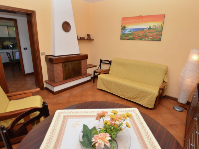 Living area 5, Holiday Home in Lucca With Pool & Garden, Lucca