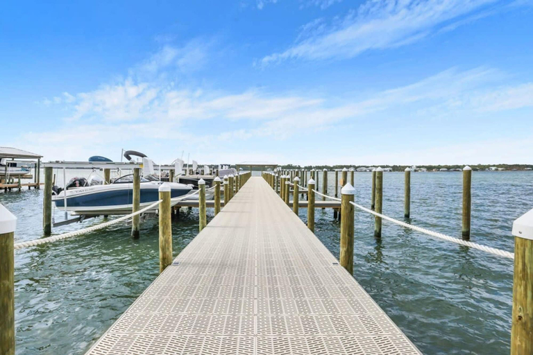 Room 2, Bel Sole 1102 Spacious Water View Beach Access, Baldwin