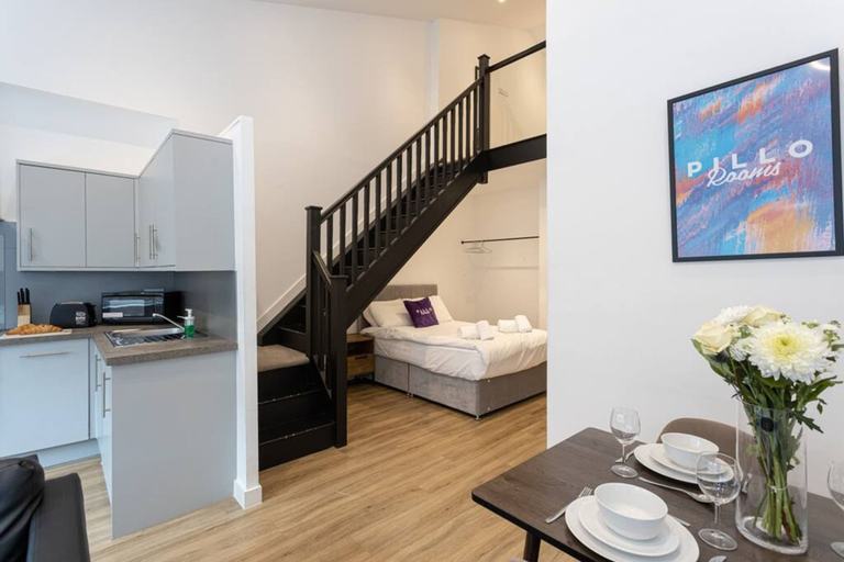 Others 4, Modern and Spacious Duplex in Manchester City Centre, Manchester