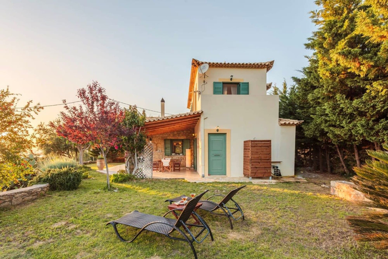 Room 2, Lavender Garden Retreat - Secluded Seaside Getaway, Peloponnese