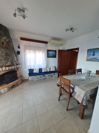 2, VILLA PETRINO, Crete