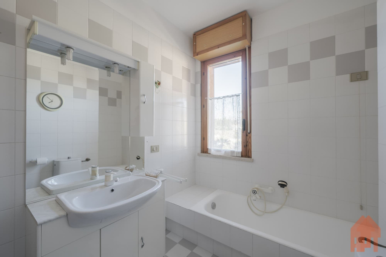 Room 4, Apt24 - The Roof in Desenzano del Garda, Brescia